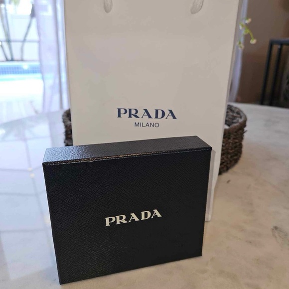 AUTHENTIC Prada Wallet NWT - Picture 9 of 11